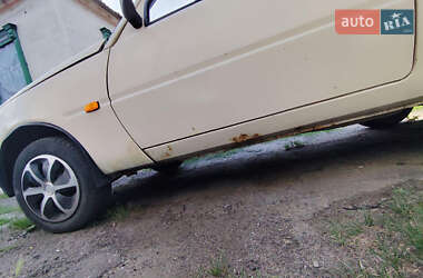Хэтчбек ЗАЗ 1102 Таврия-Нова 2003 в 