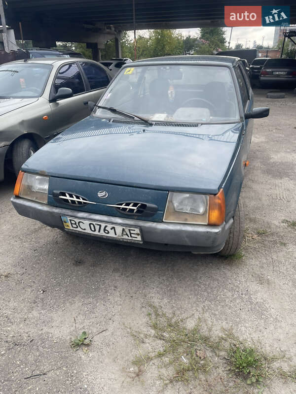 Хэтчбек ЗАЗ 1102 Таврия-Нова 2005 в 