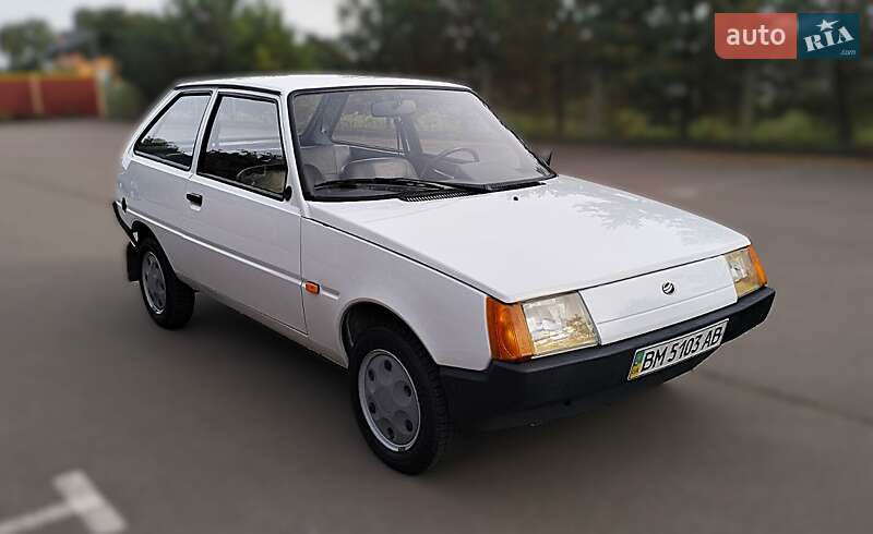 Хэтчбек ЗАЗ 1102 Таврия-Нова 2005 в 