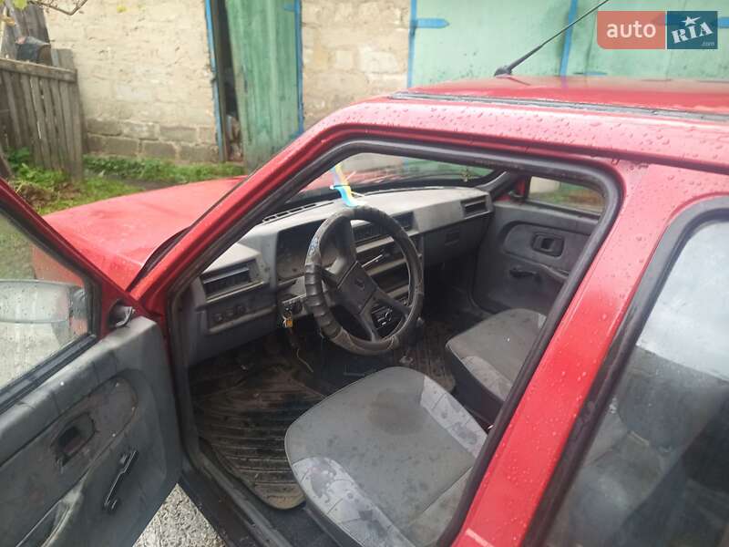 Хэтчбек ЗАЗ 1102 Таврия-Нова 2002 в Житомире