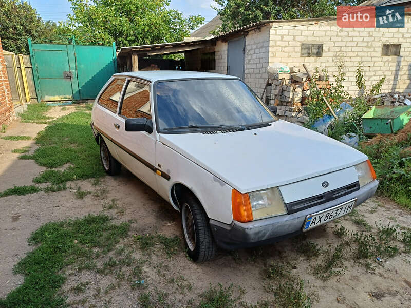 Хетчбек ЗАЗ 1102 Таврія-Нова 2000 в Рогані