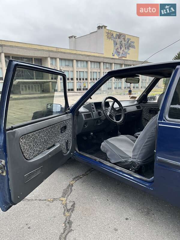 Хэтчбек ЗАЗ 1102 Таврия-Нова 2005 в Каменском