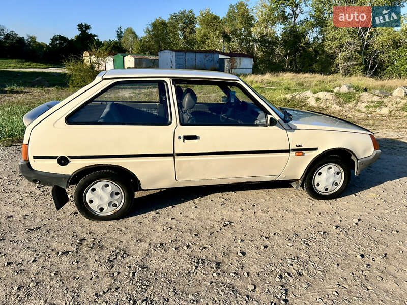 Хэтчбек ЗАЗ 1102 Таврия-Нова 2003 в Запорожье