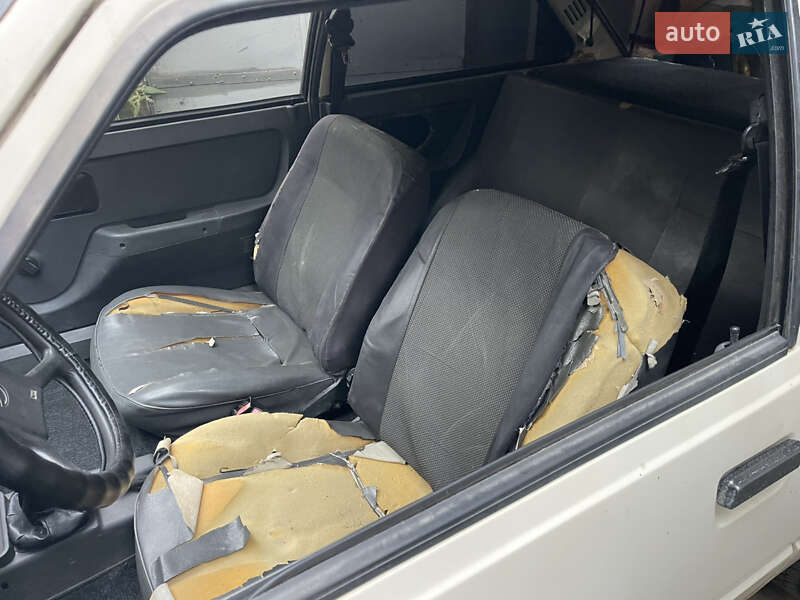 Хетчбек ЗАЗ 1102 Таврія-Нова 2003 в Чернівцях фото 10 Хетчбек ЗАЗ 1102 Таврія-Нова 2003 в Чернівцях