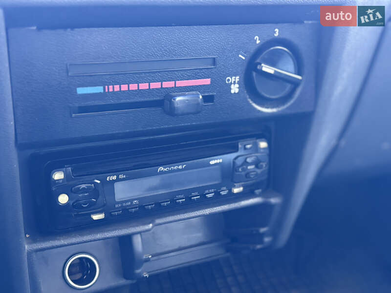 Хэтчбек ЗАЗ 1102 Таврия-Нова 2000 в Киеве