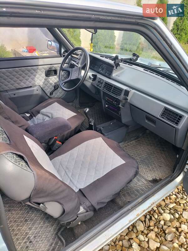 Хэтчбек ЗАЗ 1102 Таврия-Нова 2004 в Стрые фото 8 Хэтчбек ЗАЗ 1102 Таврия-Нова 2004 в Стрые