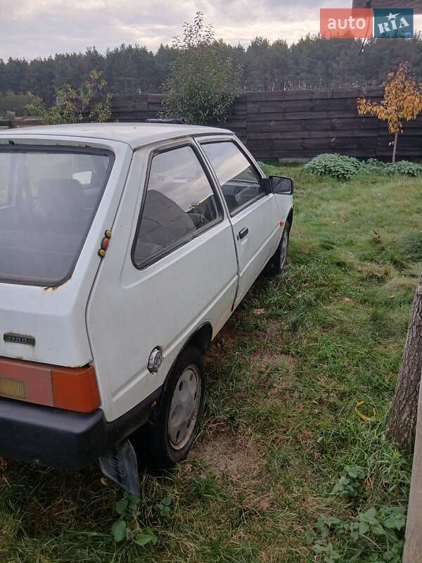 Хэтчбек ЗАЗ 1102 Таврия-Нова 2004 в Старой Выжевке фото 3 Хэтчбек ЗАЗ 1102 Таврия-Нова 2004 в Старой Выжевке