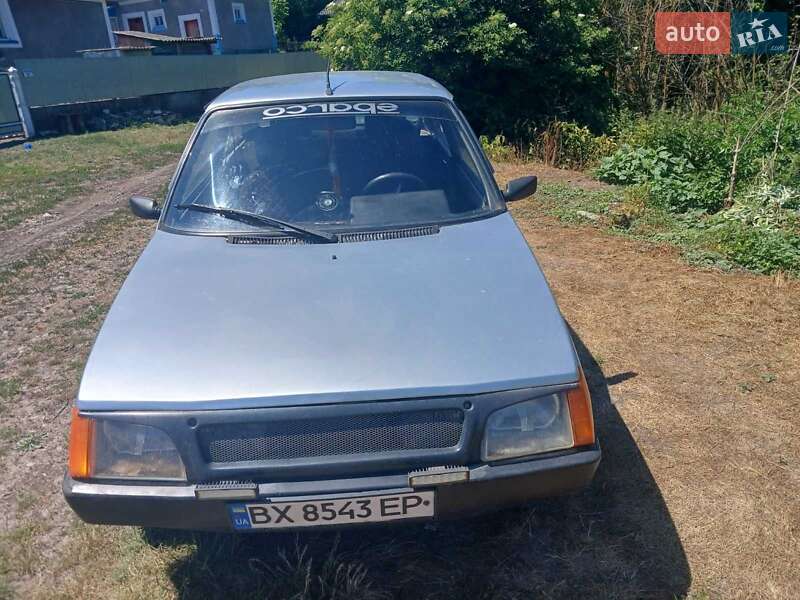 Хетчбек ЗАЗ 1102 Таврія-Нова 2004 в Кам'янець-Подільському фото 6 Хетчбек ЗАЗ 1102 Таврія-Нова 2004 в Кам'янець-Подільському