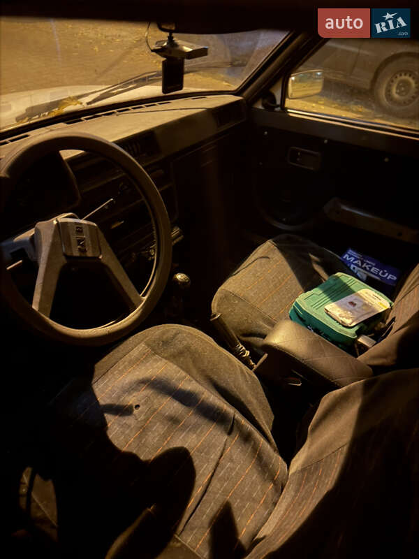 Хэтчбек ЗАЗ 1102 Таврия-Нова 1998 в Львове фото 6 Хэтчбек ЗАЗ 1102 Таврия-Нова 1998 в Львове