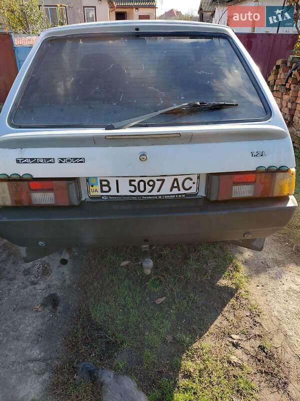 Хэтчбек ЗАЗ 1102 Таврия-Нова 2005 в Горишних Плавнях фото 4 Хэтчбек ЗАЗ 1102 Таврия-Нова 2005 в Горишних Плавнях
