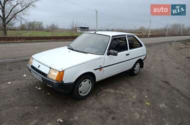 Хэтчбек ЗАЗ 1102 Таврия-Нова 2001 в Новониколаевке