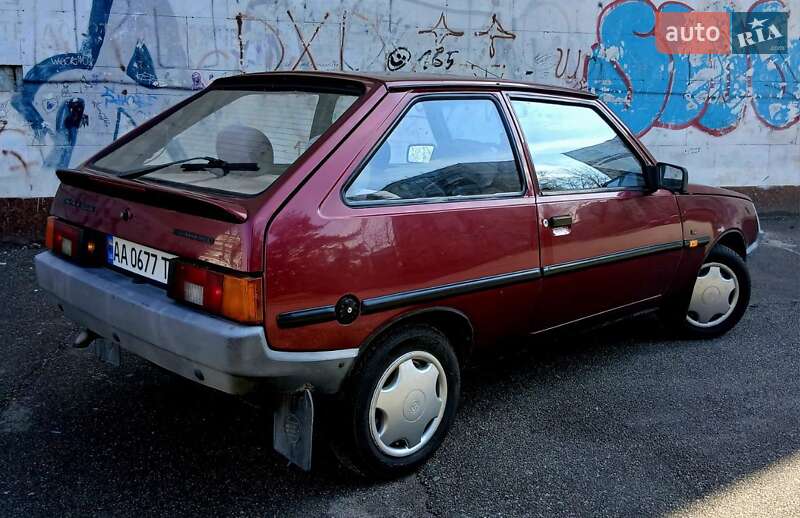 Хетчбек ЗАЗ 1102 Таврія-Нова 1999 в Києві