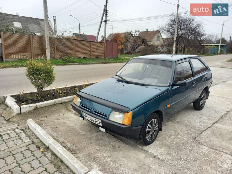 Хэтчбек ЗАЗ 1102 Таврия-Нова 2001 в Запорожье фото 8 Хэтчбек ЗАЗ 1102 Таврия-Нова 2001 в Запорожье