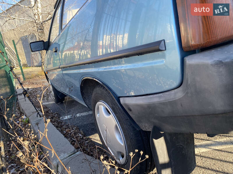 Хетчбек ЗАЗ 1102 Таврія-Нова 2003 в Києві