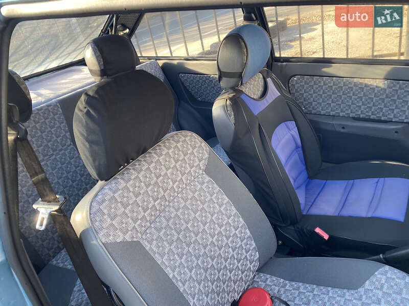 Хетчбек ЗАЗ 1102 Таврія-Нова 2003 в Києві