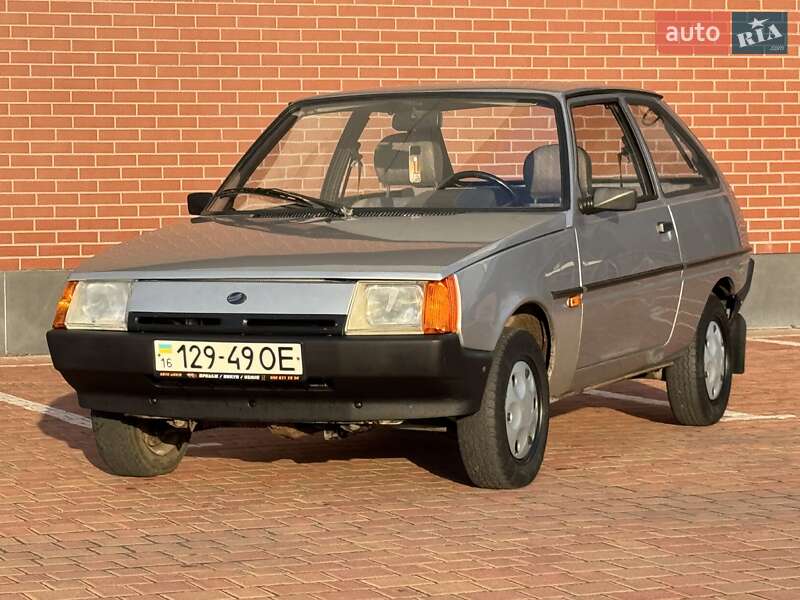 Хетчбек ЗАЗ 1102 Таврія-Нова 1998 в Одесі