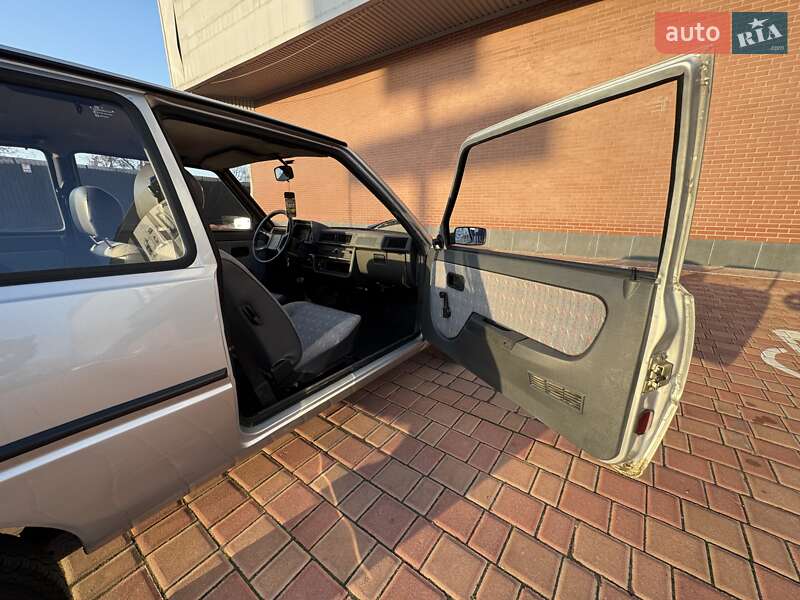 Хетчбек ЗАЗ 1102 Таврія-Нова 1998 в Одесі