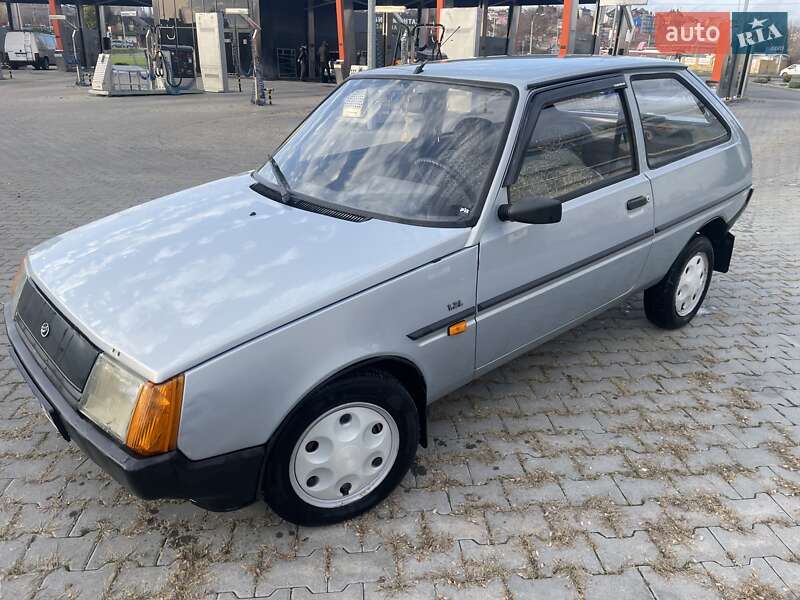 Хетчбек ЗАЗ 1102 Таврія-Нова 2004 в Харкові фото 2 Хетчбек ЗАЗ 1102 Таврія-Нова 2004 в Харкові