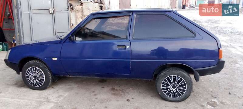 Хетчбек ЗАЗ 1102 Таврія-Нова 2004 в Стебнику