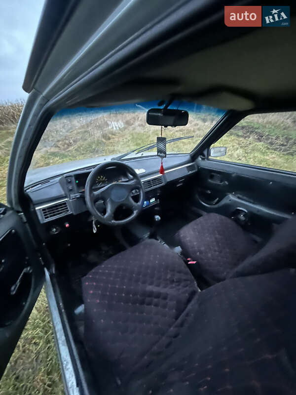 Хэтчбек ЗАЗ 1102 Таврия-Нова 2004 в Каменец-Подольском