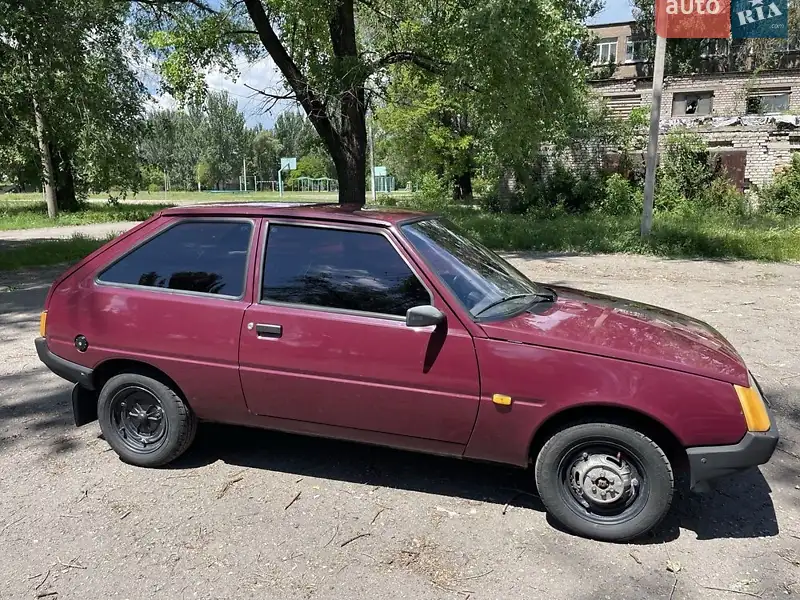 ЗАЗ 1102 Таврія-Нова