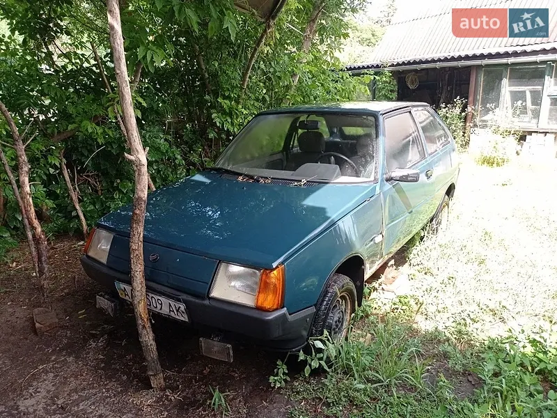 ЗАЗ 1102 Таврія-Нова