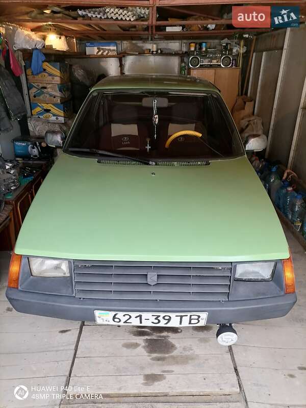 Хэтчбек ЗАЗ 1102 Таврия 1991 в Львове фото 4 Хэтчбек ЗАЗ 1102 Таврия 1991 в Львове