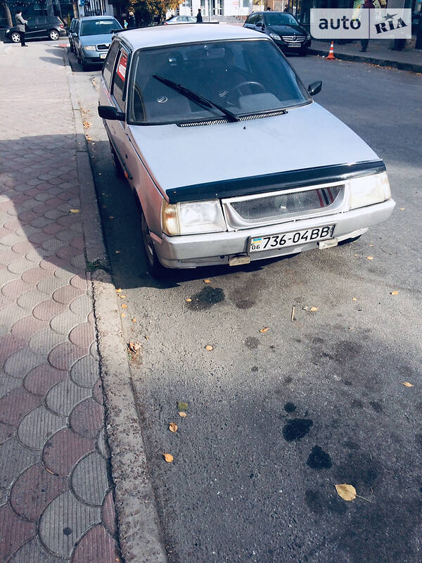 Хэтчбек ЗАЗ 1102 Таврия 2004 в Полонном