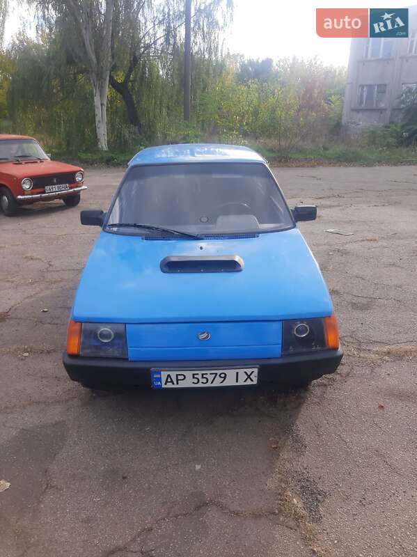 Хетчбек ЗАЗ 1102 Таврія 1991 в Запоріжжі фото 3 Хетчбек ЗАЗ 1102 Таврія 1991 в Запоріжжі