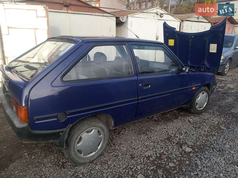 Хетчбек ЗАЗ 1102 Таврія 2003 в Львові