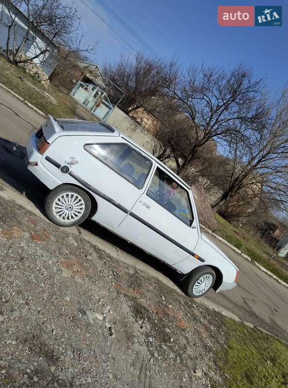 Хетчбек ЗАЗ 1102 Таврія 1999 в Запоріжжі