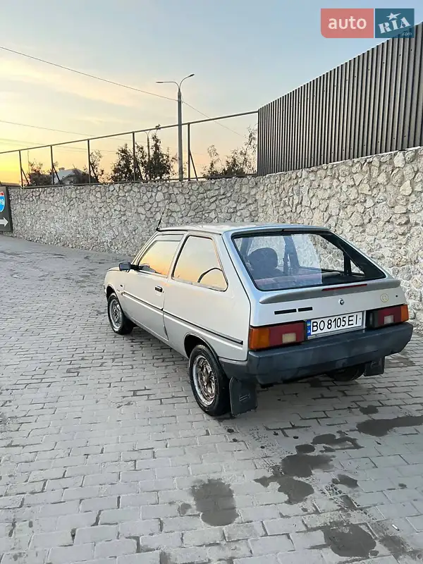 ЗАЗ 1102 Таврія