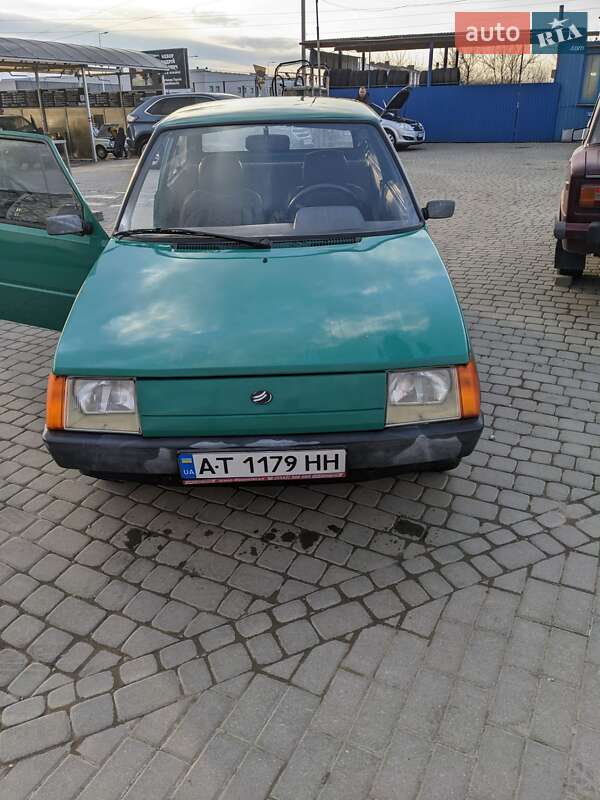 Хэтчбек ЗАЗ 1102 Таврия 2002 в Ивано-Франковске