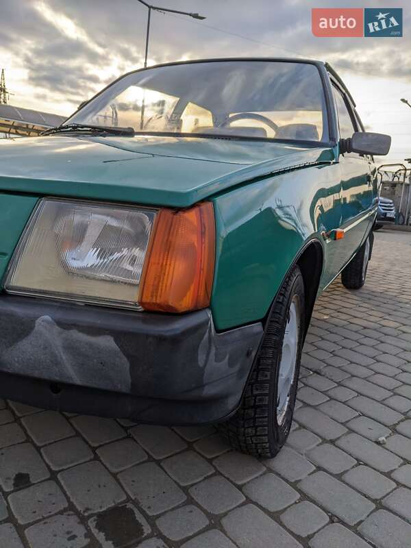 Хэтчбек ЗАЗ 1102 Таврия 2002 в Ивано-Франковске