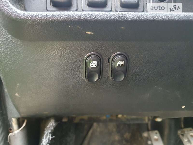 Хэтчбек ЗАЗ 1102 Таврия 2003 в Бориславе фото 10 Хэтчбек ЗАЗ 1102 Таврия 2003 в Бориславе