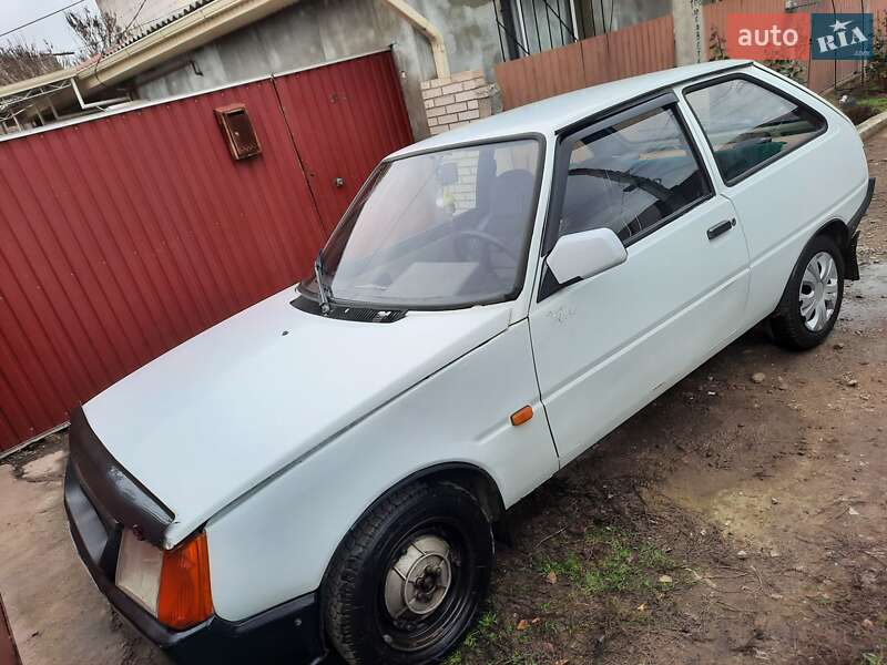 Хетчбек ЗАЗ 1102 Таврія 1992 в Ізмаїлі
