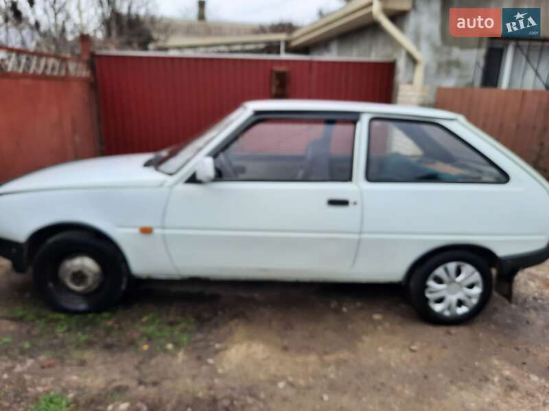 Хетчбек ЗАЗ 1102 Таврія 1992 в Ізмаїлі