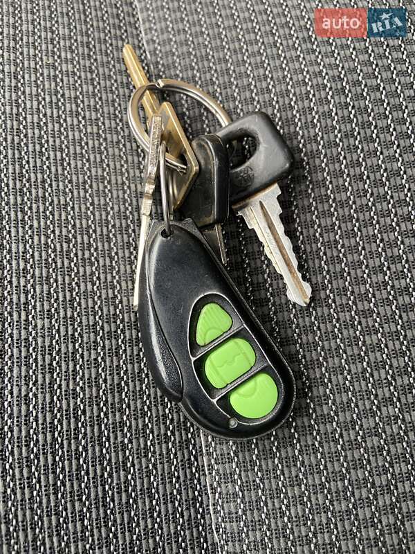 Хетчбек ЗАЗ 1102 Таврія 2006 в Магдалинівці