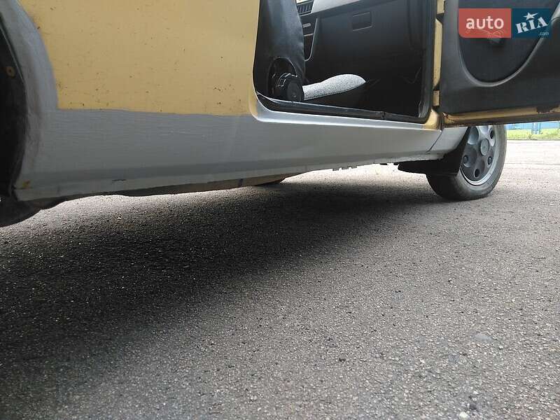 Хетчбек ЗАЗ 1102 Таврія 1991 в Старому Самборі