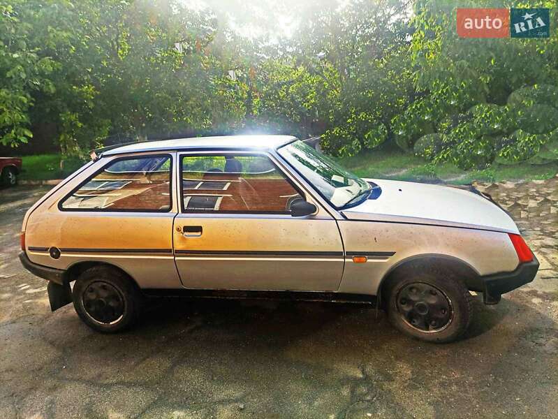 Хетчбек ЗАЗ 1102 Таврія 1996 в Славуті