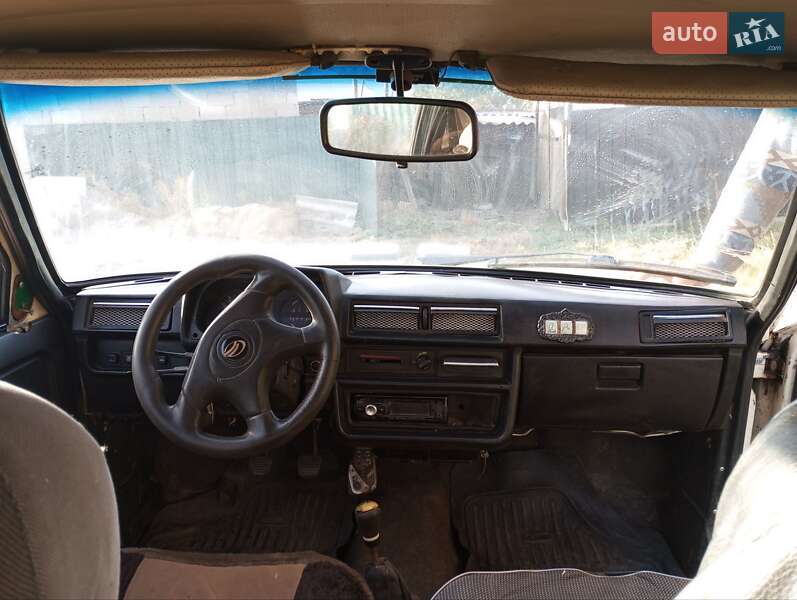 Хэтчбек ЗАЗ 1102 Таврия 1990 в Новоукраинке