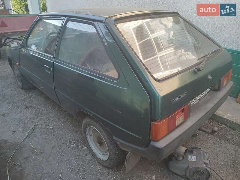 Хетчбек ЗАЗ 1102 Таврія 1995 в Чемерівцях фото 3 Хетчбек ЗАЗ 1102 Таврія 1995 в Чемерівцях