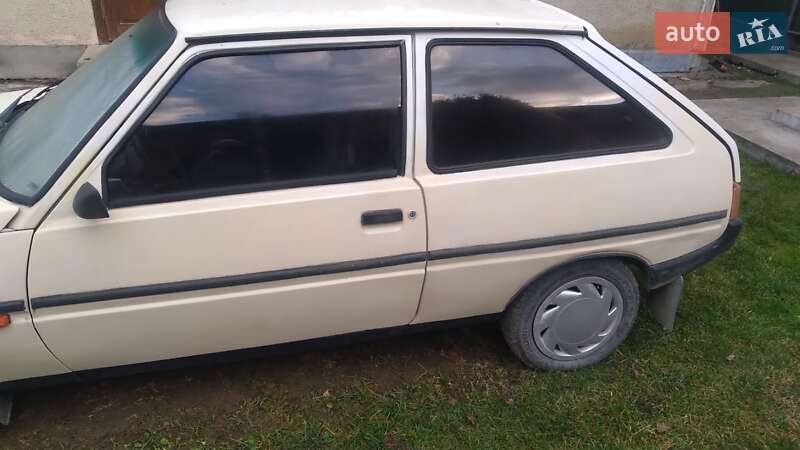 Купе ЗАЗ 1102 Таврія 1992 в Кіцмані