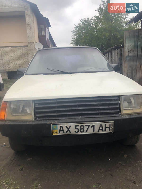 Хэтчбек ЗАЗ 1102 Таврия 1993 в Рокитном