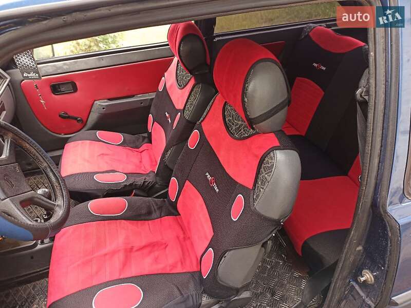 Хетчбек ЗАЗ 1102 Таврія 2004 в Вінниці