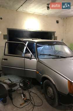 Хетчбек ЗАЗ 1102 Таврія 1992 в 