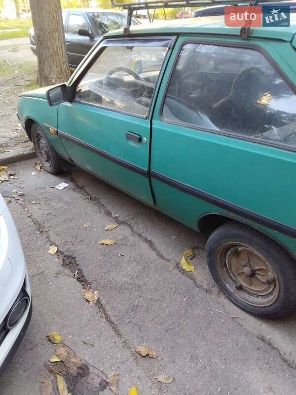 Хэтчбек ЗАЗ 1102 Таврия 1990 в Запорожье
