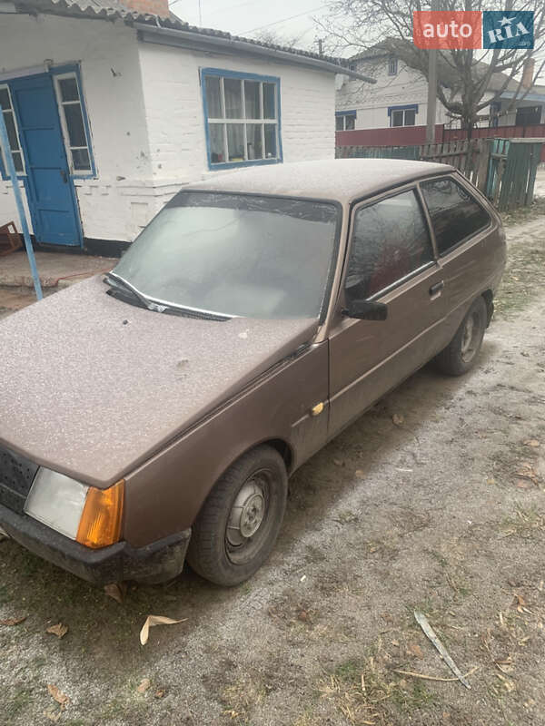 Хэтчбек ЗАЗ 1102 Таврия 1992 в Ружине