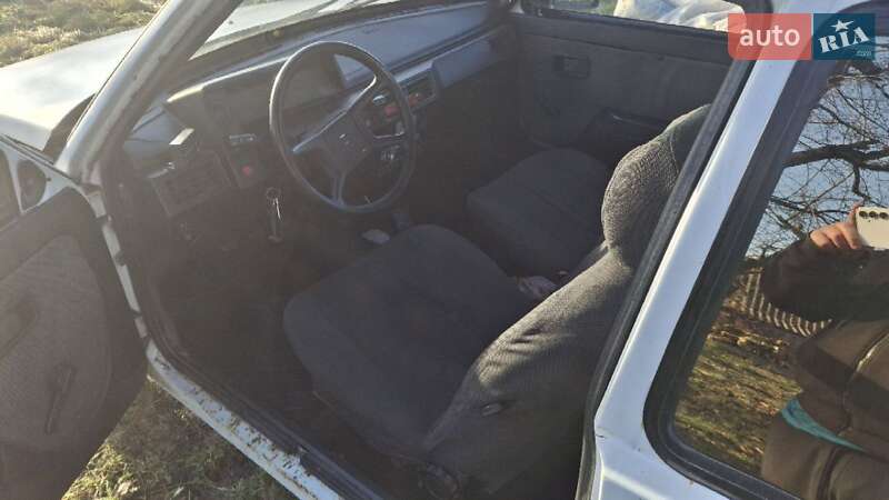 Хетчбек ЗАЗ 1102 Таврія 1992 в Мурованих Курилівцях