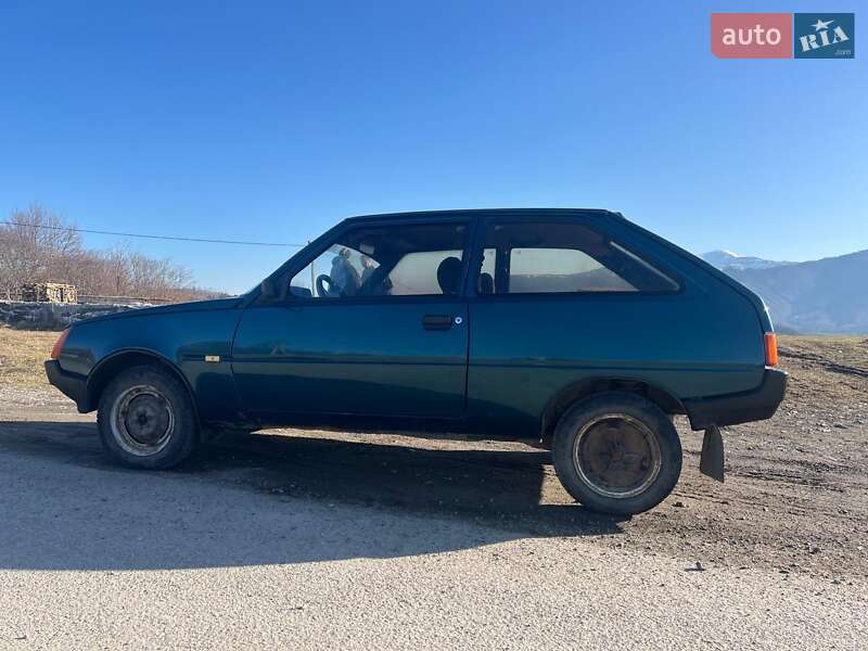 Хэтчбек ЗАЗ 1102 Таврия 1998 в Нижних Воротах